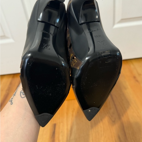 Louis Vuitton Streamline Pump Size 36.5 - Picture 7 of 9